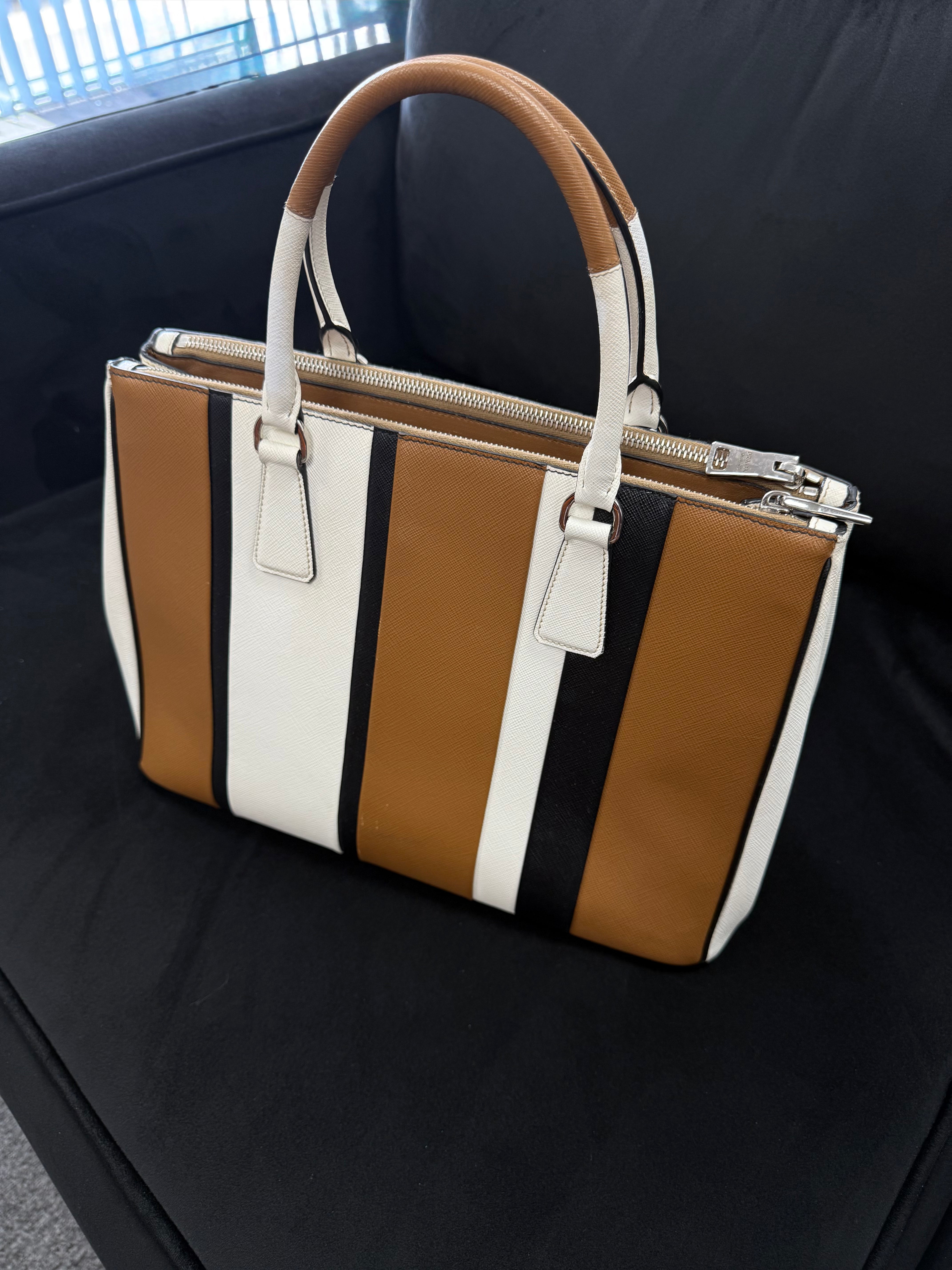 (PRE-OWNED) PRADA TRI COLOUR STRIPED SAFFIANO LEATHER ZIP TOTE BAG