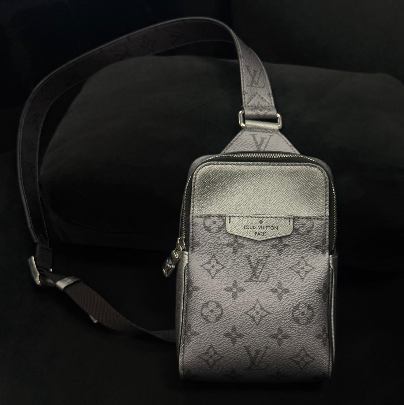 (PRE-OWNED) LOUIS VUITTON LV TAIGARAMA OUTDOOR SLING BAG - SILVER