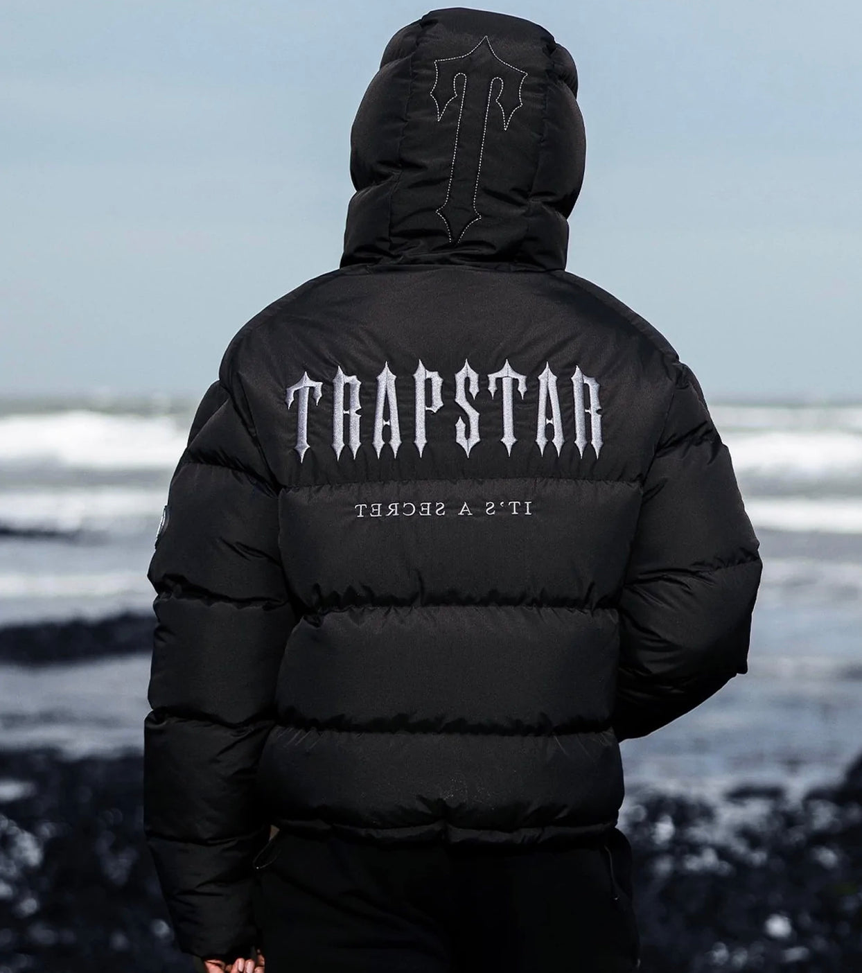 TRAPSTAR DECODED BLACK HOODED PUFFER JACKET 2.0